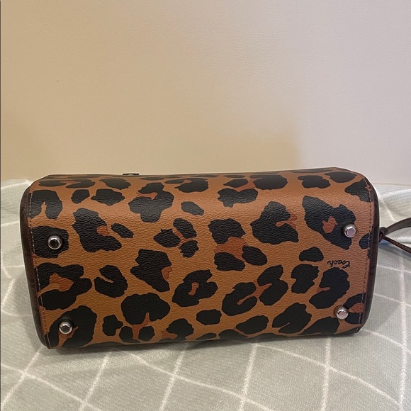 Coach Tan and Black Leopard Print handbag. - Picture 3 of 4